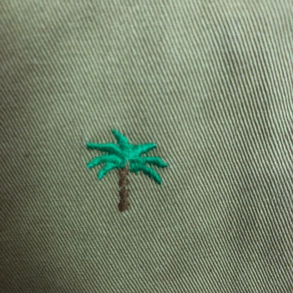 Summer shorts with palm tree embroidery. - Picture 2 of 3